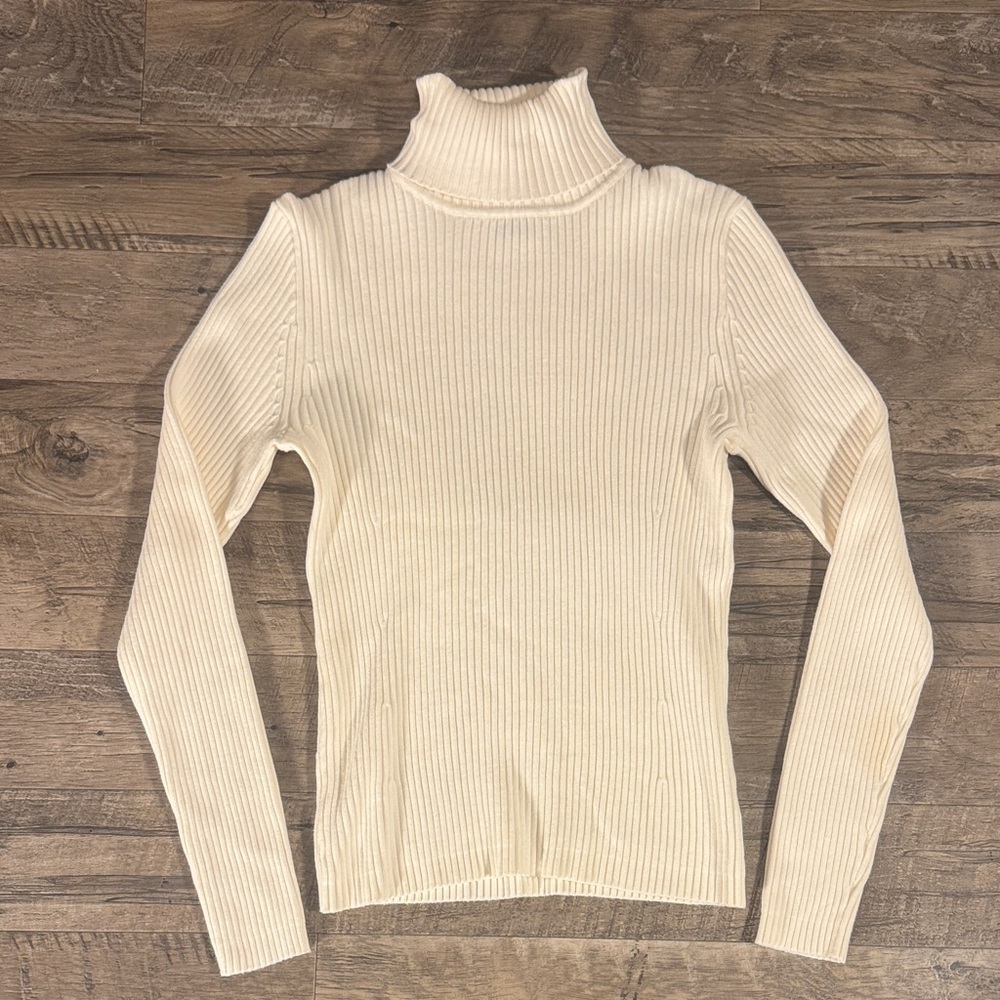 GAP Stretch Cream Ribbed Turtleneck - Size M